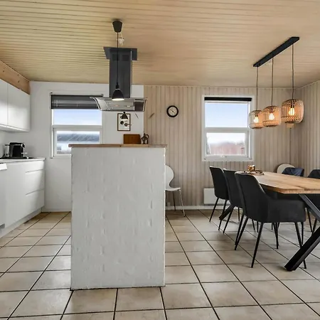 Feriehus Flot Poolhus I Vejlby Klit Ved Vesterhavet Sj633 *