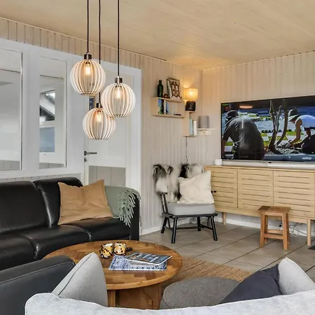 Flot Poolhus I Vejlby Klit Ved Vesterhavet Sj633 Harboør