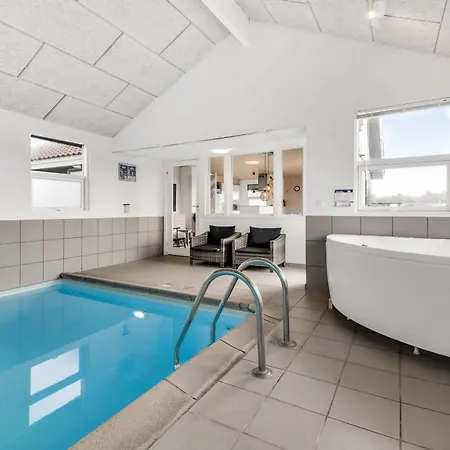 Flot Poolhus I Vejlby Klit Ved Vesterhavet Sj633 *